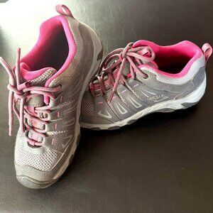 Keen Women's Oakridge Hiking Shoes Size 7